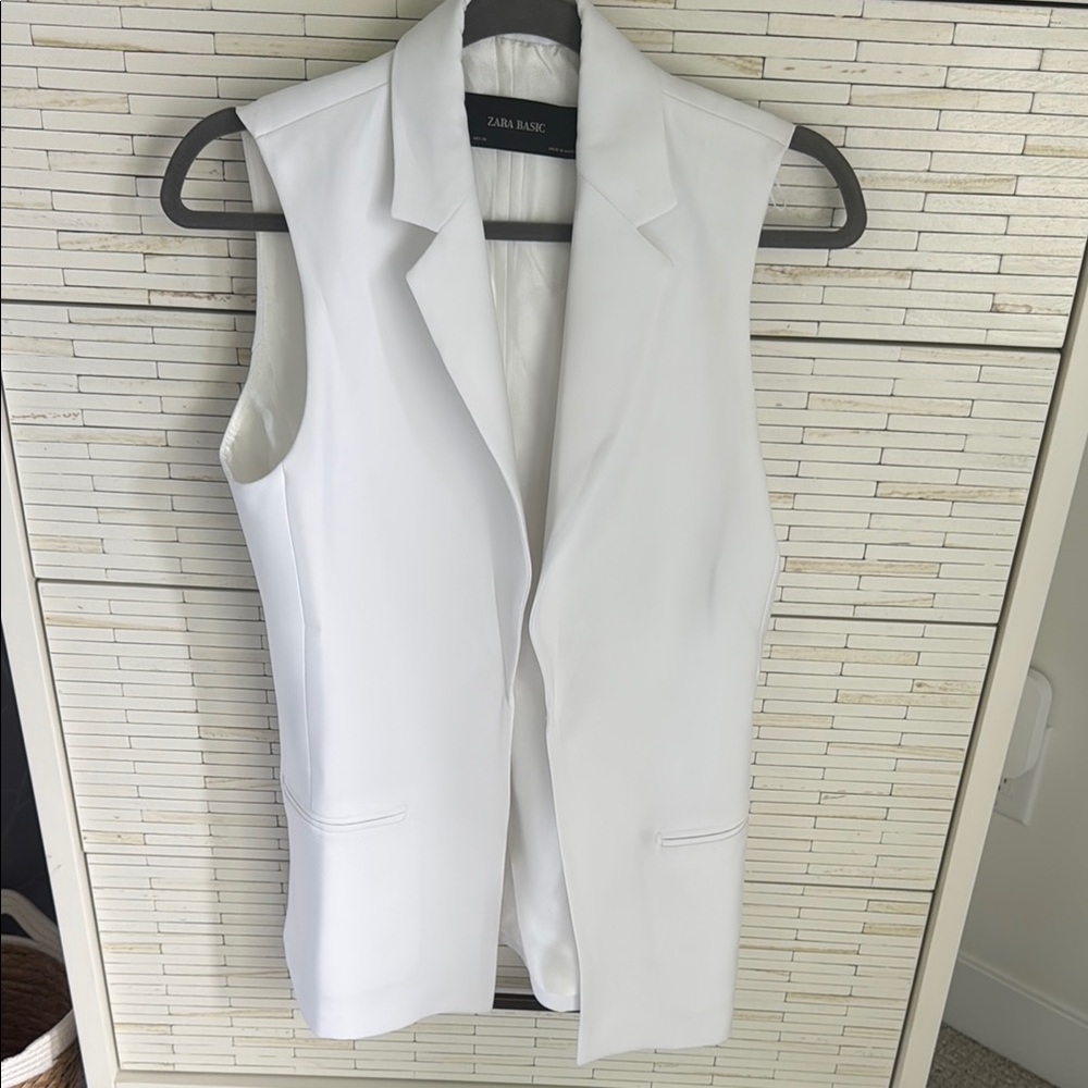 Zara Women's White Vest
